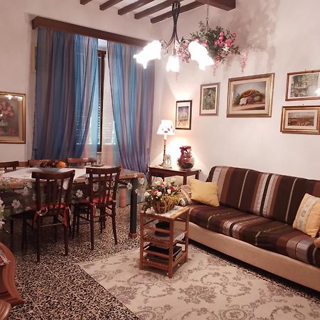 Appartement Casa Tarrini à Chianni Extérieur photo